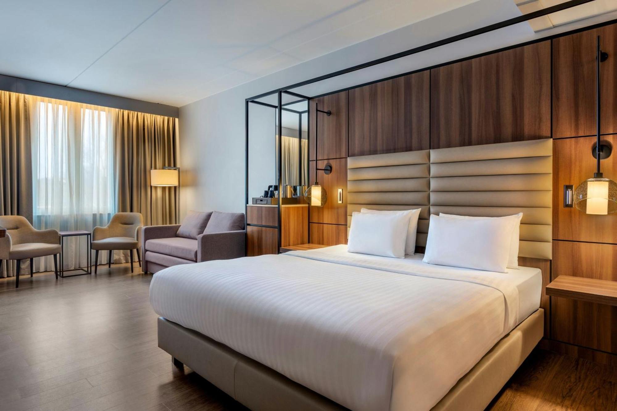 Ac Hotel By Marriott Stockholm Ulriksdal Солна Экстерьер фото